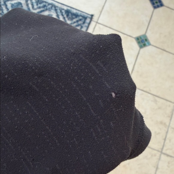 Lululemon Black High-Waisted Leggings 6 - Picture 6 of 6